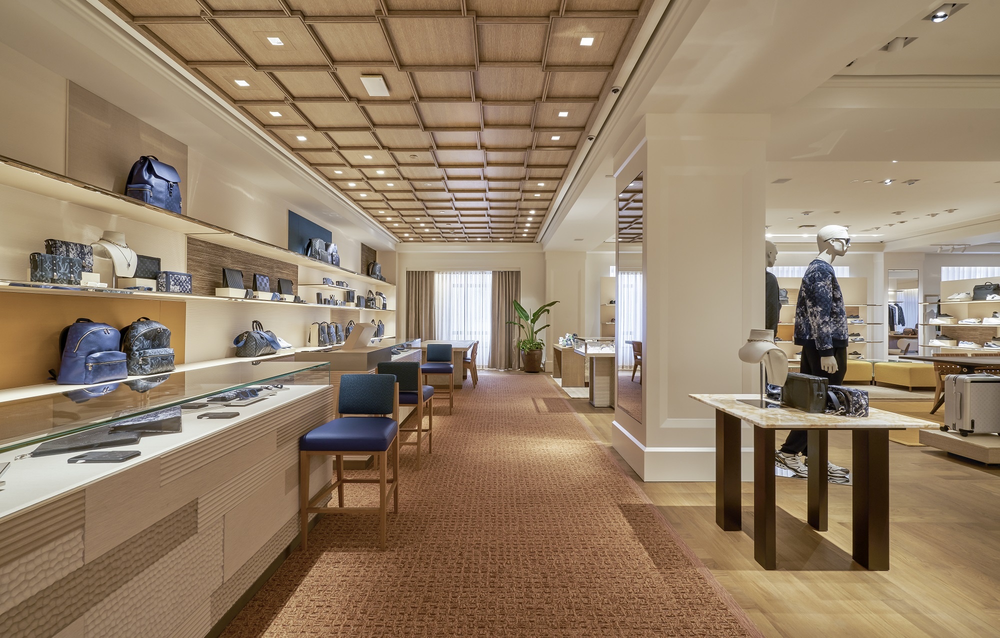 Louis Vuitton Ha Noi anh 8