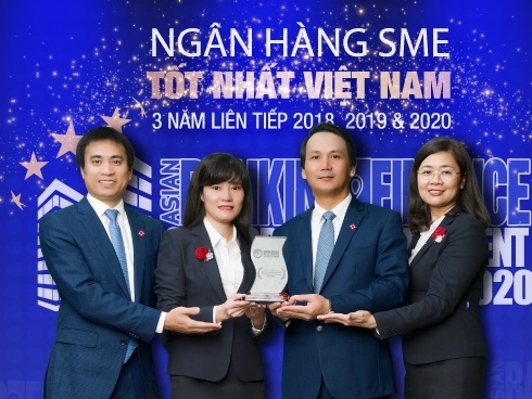 BIDV tiep tuc la 'Ngan hang SME tot nhat Viet Nam' hinh anh