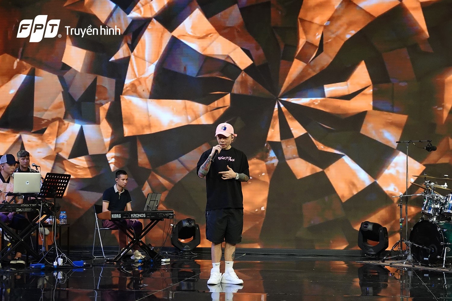 Truyen hinh FPT anh 3