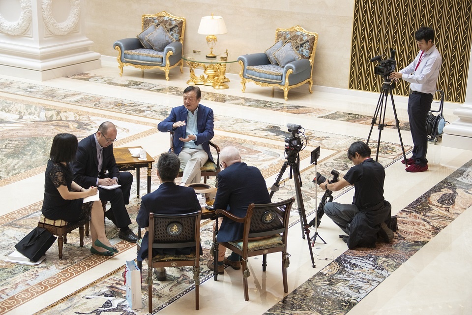 Nham Chinh Phi anh 2