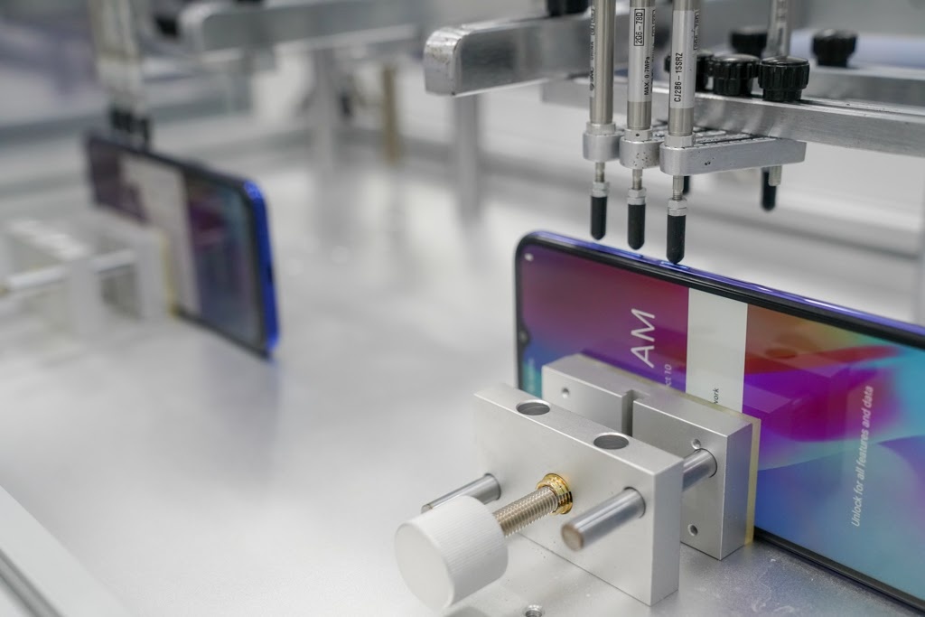 My se la thi truong dau tien VinSmart gioi thieu dien thoai 5G? hinh anh