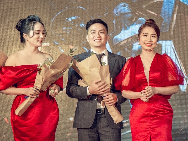 Hathor Group to chuc gala vinh danh La Muse' hinh anh