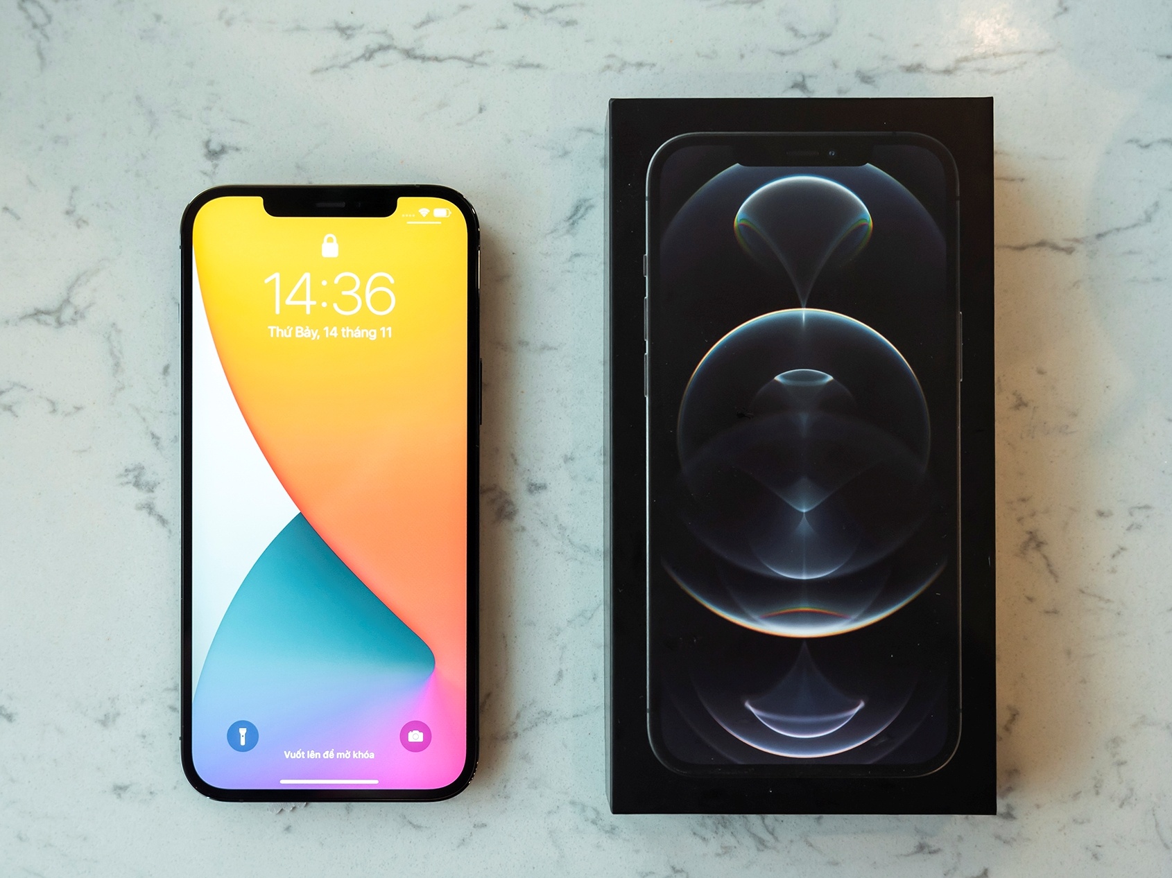 iPhone 12 Pro Max VN/A mau xanh va than chi len ke Di Dong Viet hinh anh