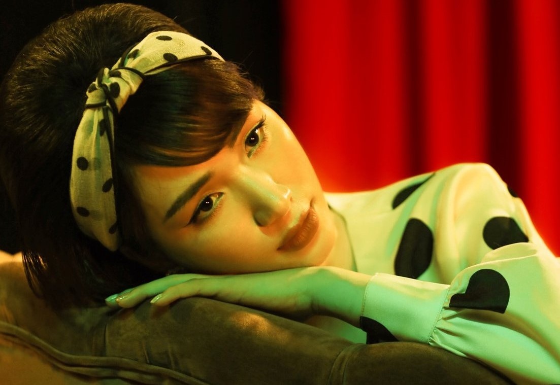 Ve dep trang nha cua Hoa Minzy tren san khau ZMA 2020 hinh anh