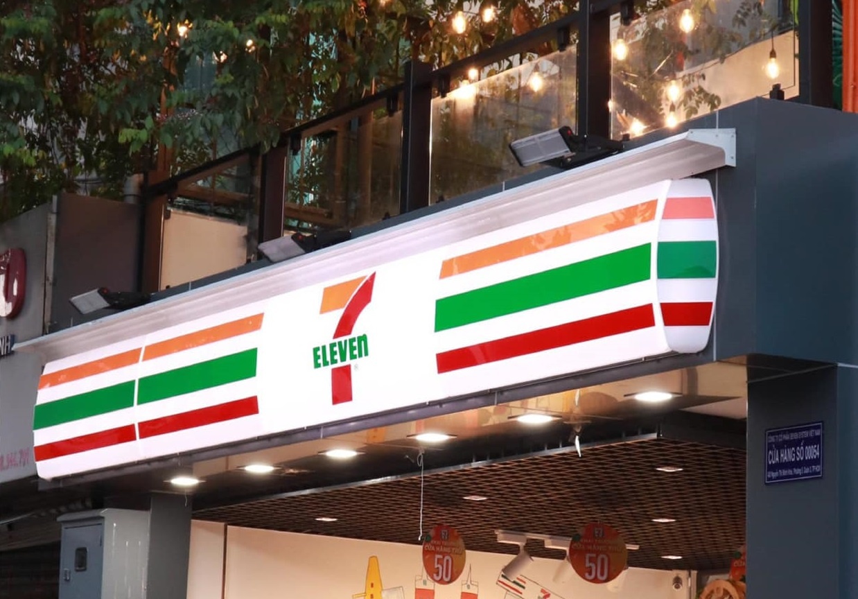7-Eleven ra mat phien ban moi co them khong gian uong ca phe hinh anh