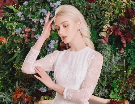 Chon trang phuc thanh lich cho quy co cong so hinh anh