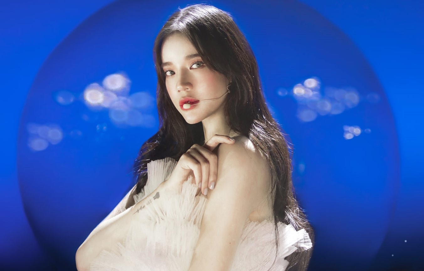 Nhan sac cua LyLy tren san khau rap tai ZMA 2020 hinh anh