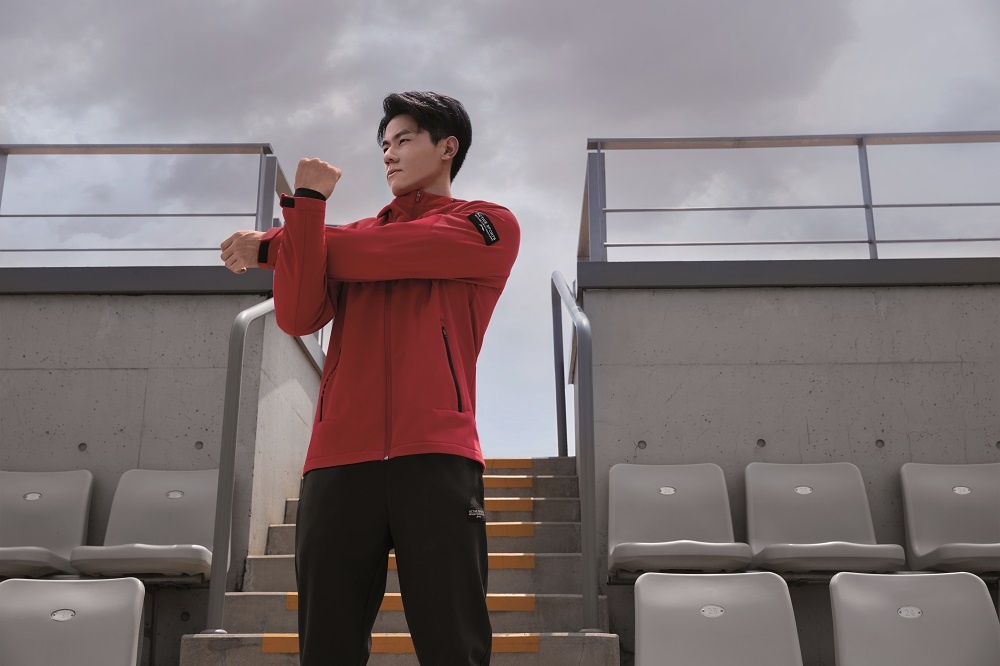 Ao gio the thao anh 1