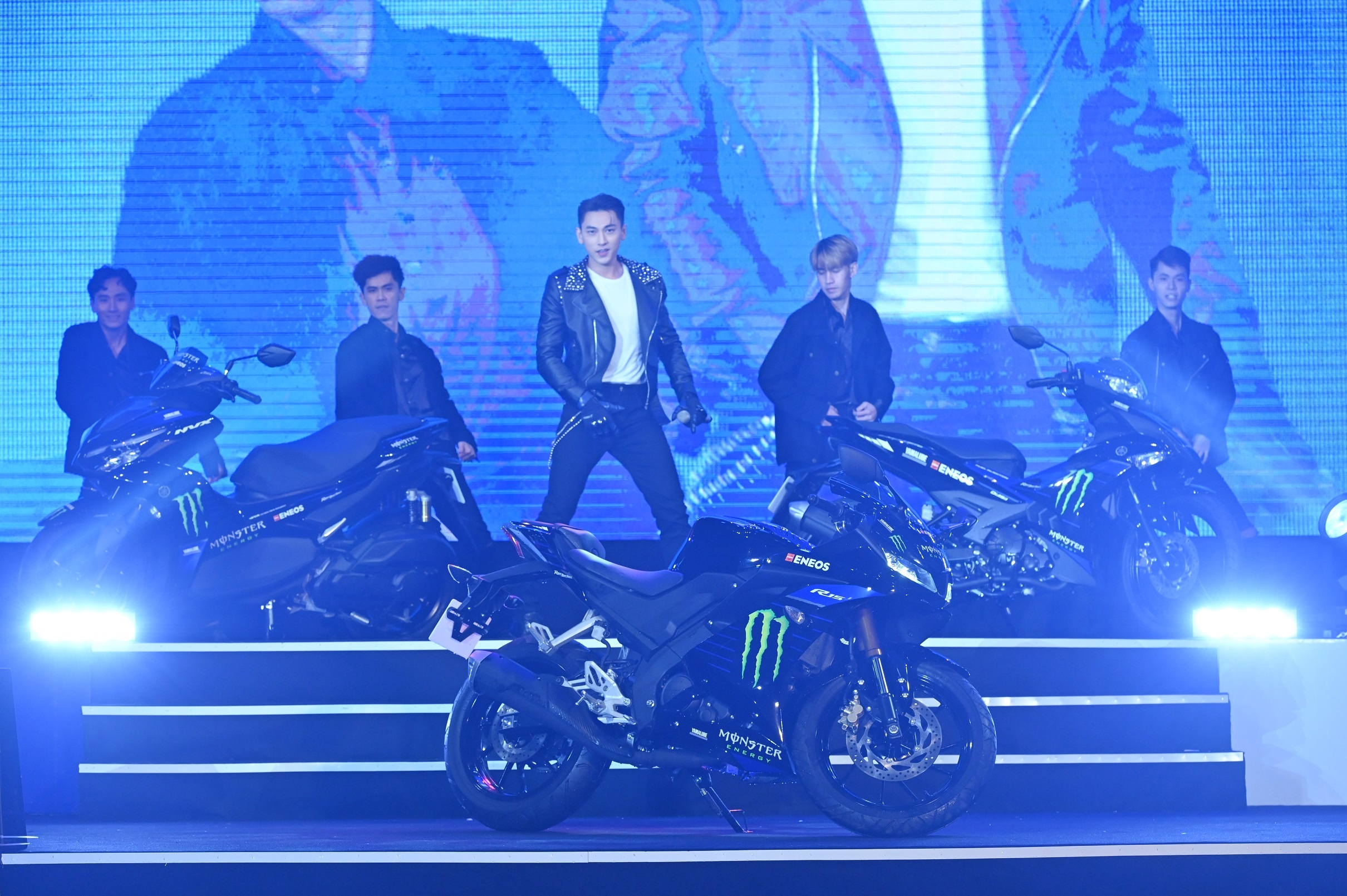 Tin do xe trai nghiem 3 phien ban Monster Yamaha o Y-Riders Fest 2020 hinh anh
