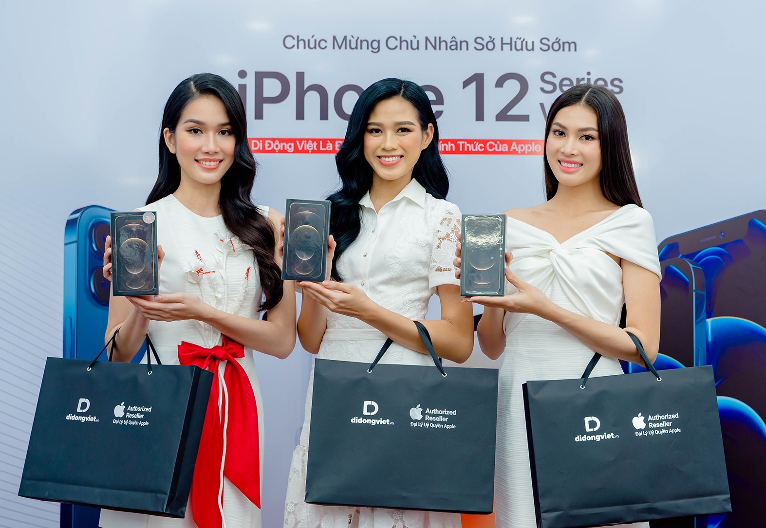 Top 3 Hoa hau Viet Nam 2020 ru nhau sam iPhone 12 Pro Max hinh anh