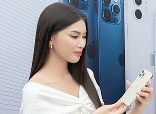 A hau Ngoc Thao goi y dia chi sam iPhone 12 moi hinh anh