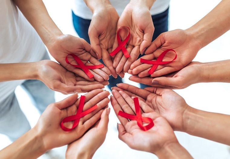 Vi sao Viet Nam vao top 4 quoc gia dieu tri HIV/AIDS hieu qua? hinh anh