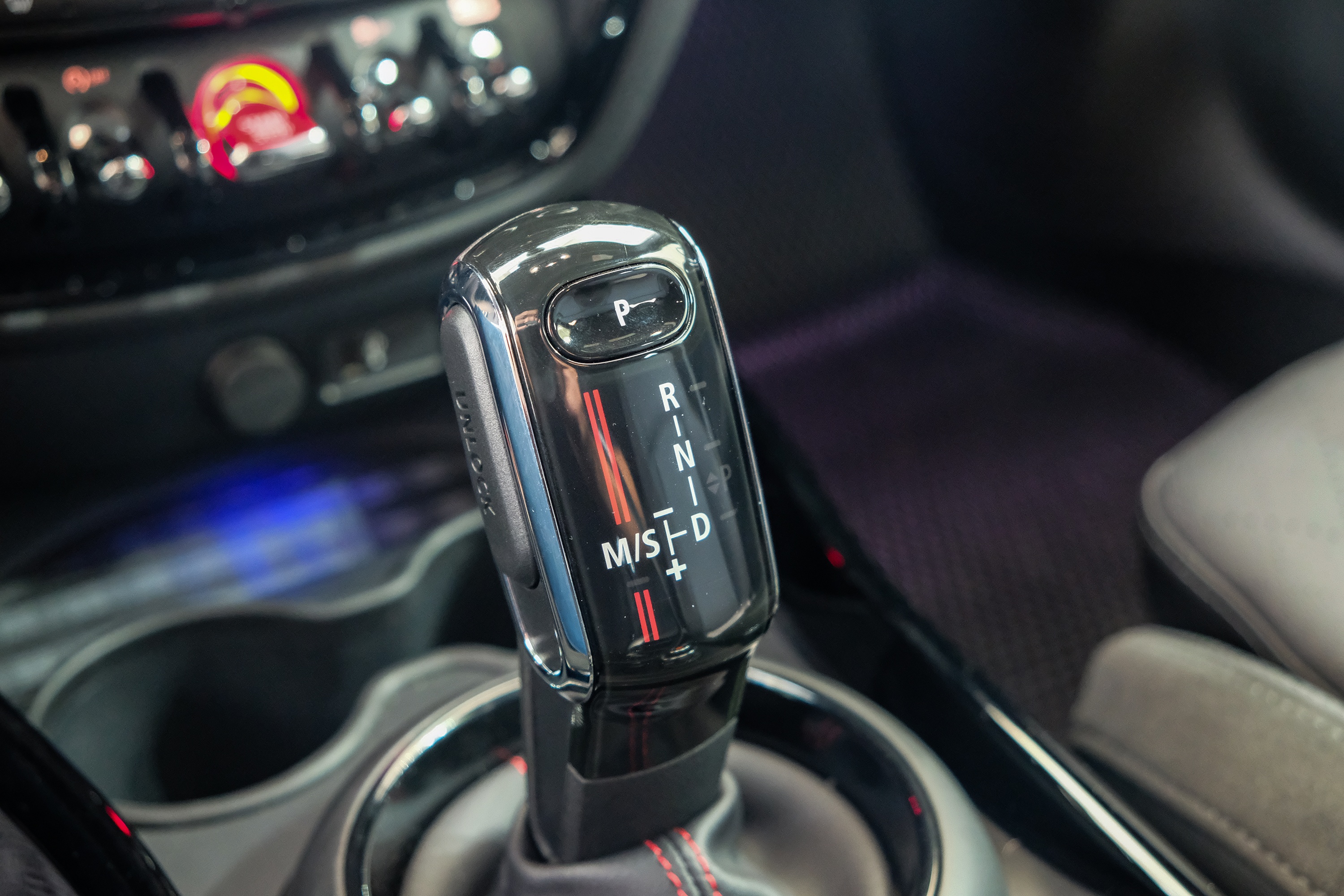 MINI John Cooper Works Clubman anh 2