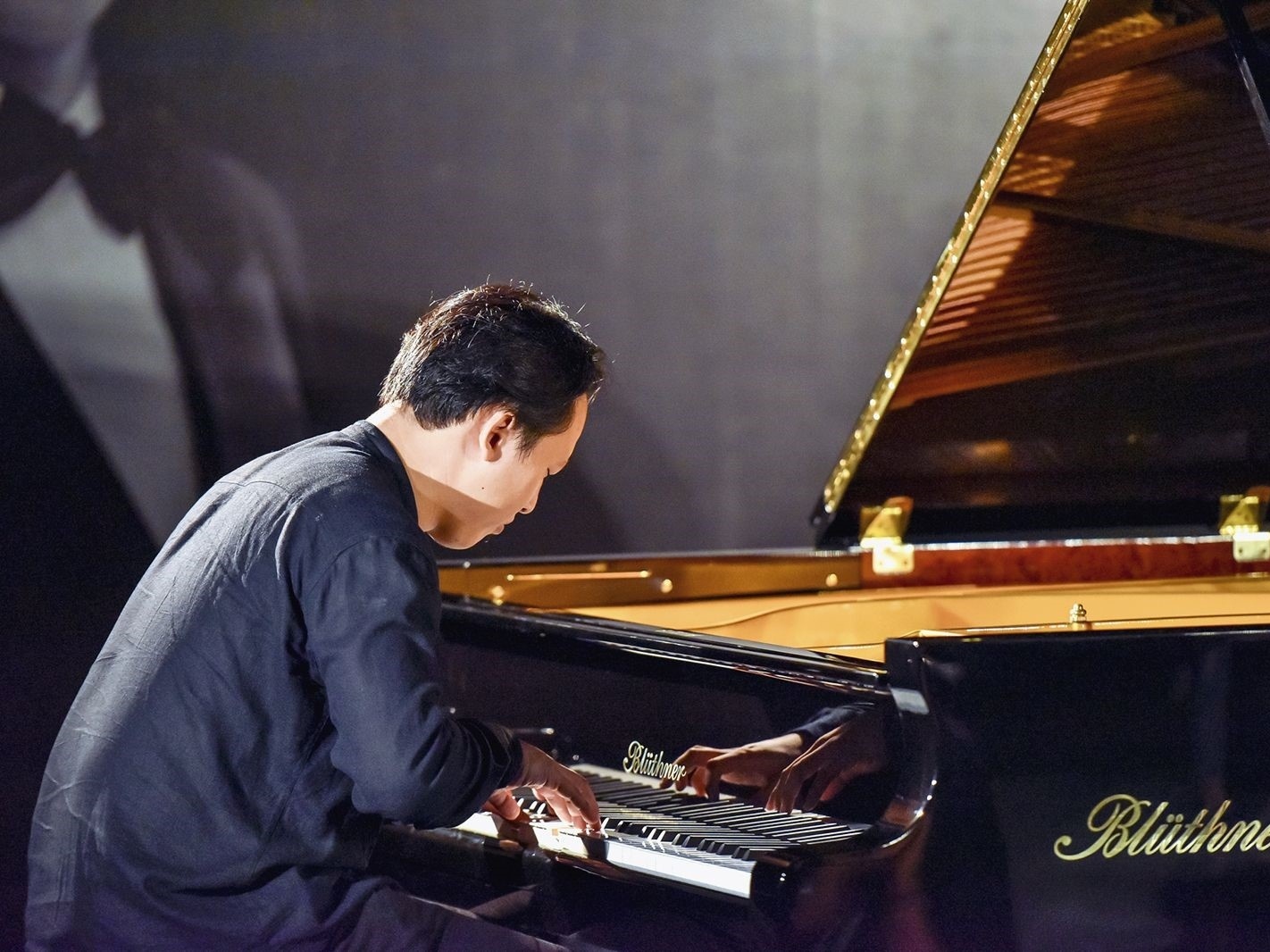 Pianist Nguyen Duc Anh: 'Giao duc nghe thuat boi dap tam hon sang tao' hinh anh