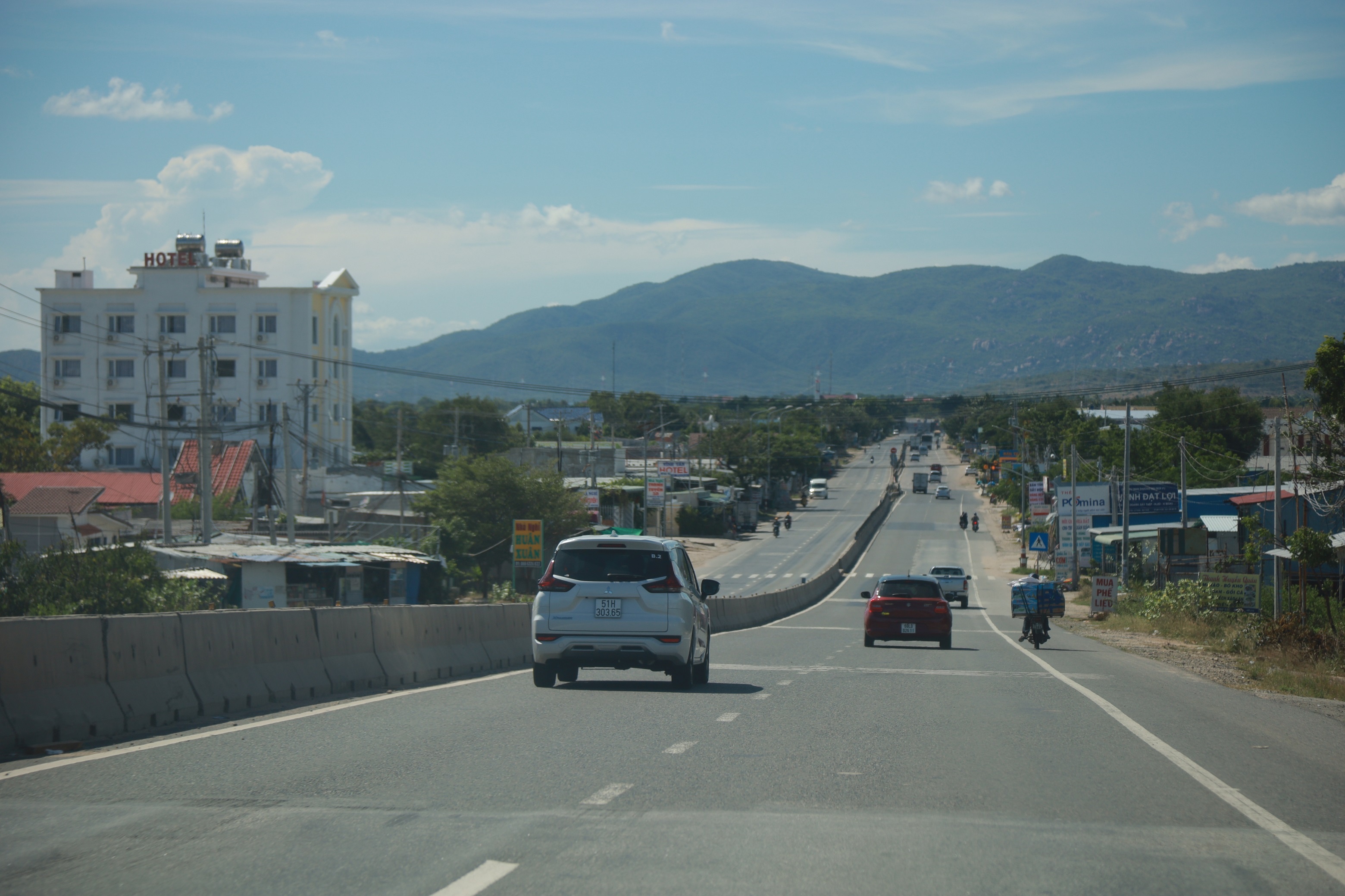 Mitsubishi Attrage anh 3