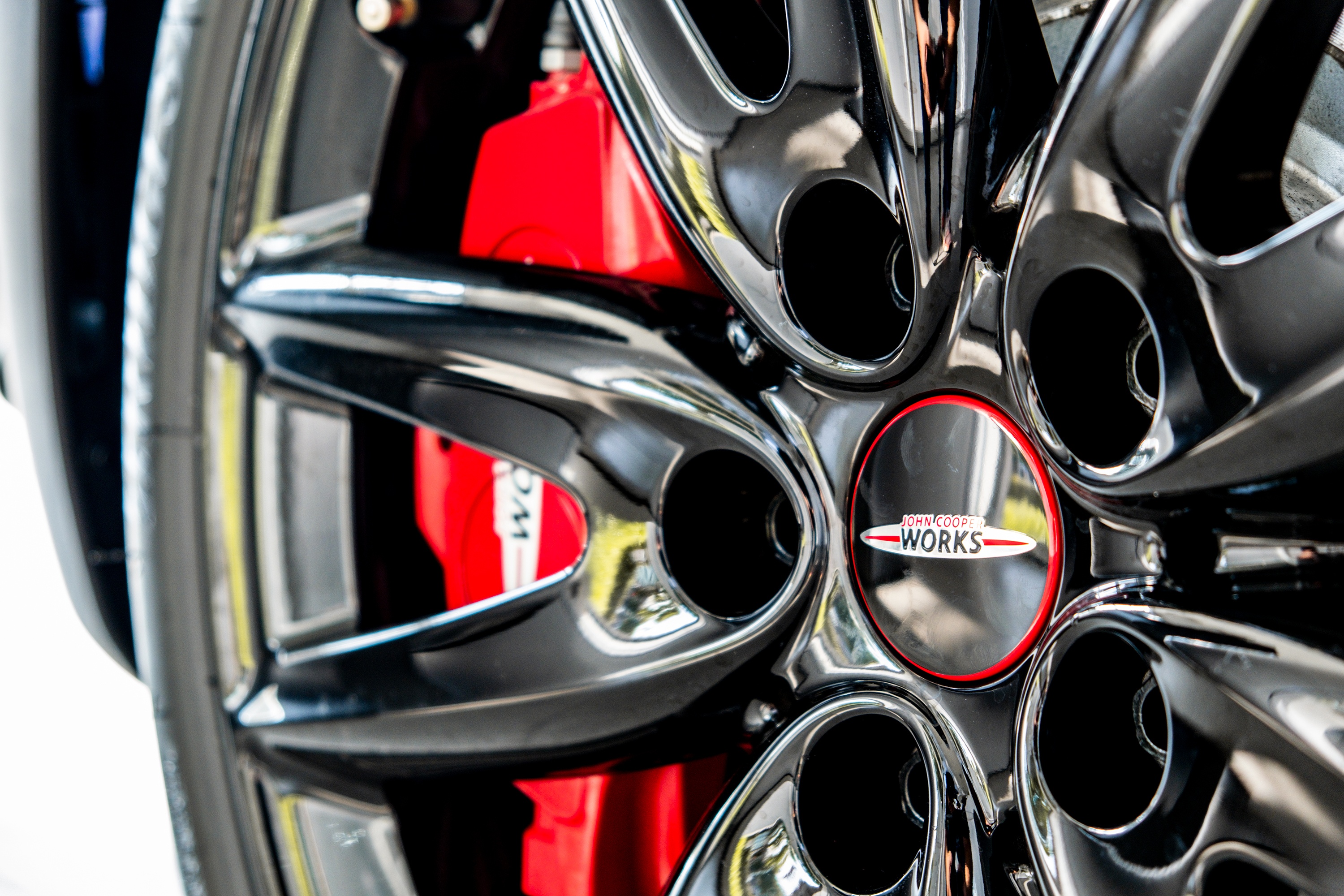 MINI John Cooper Works Clubman anh 3