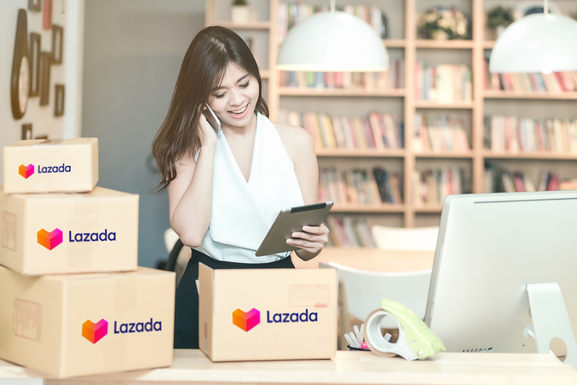 Lazada Viet Nam vao 'Top 10 san pham, dich vu duoc tin dung nhat 2020' hinh anh