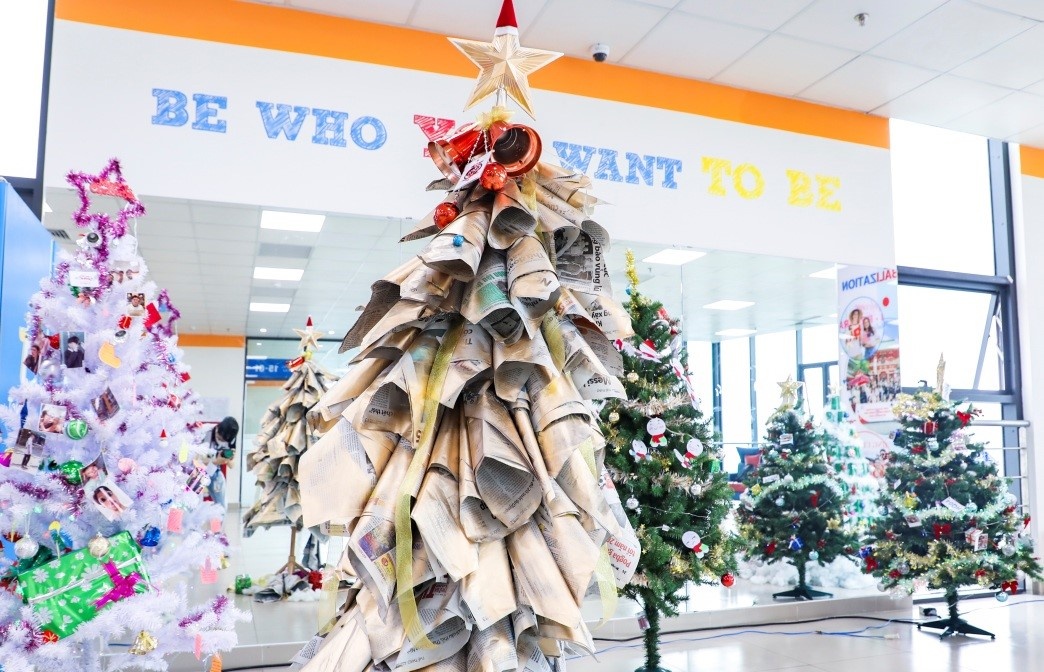 Colourful Christmas 2020 anh 3