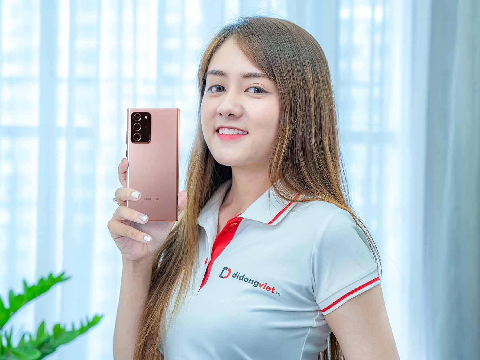 iPhone 12 va Galaxy Note20 Ultra ve cung tam gia tai Di Dong Viet hinh anh