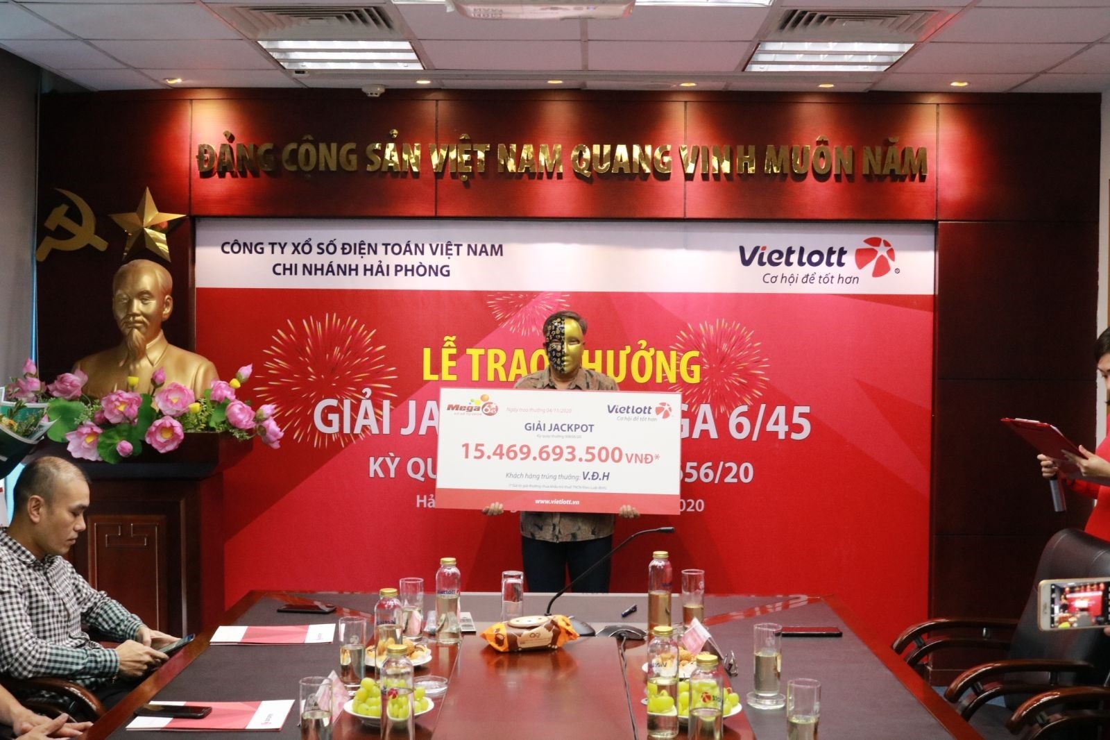 Giai thuong Jackpot Mega 6/45 cham nguong 60 ty dong hinh anh