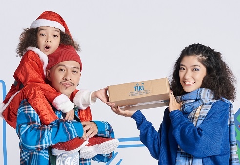 Video - Gia dinh Viet Max chia se khoanh khac don Noel doc dao hinh anh