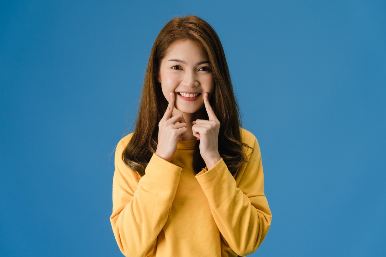 Nhan nhieu uu dai khi tram rang tai Viva Clinic hinh anh