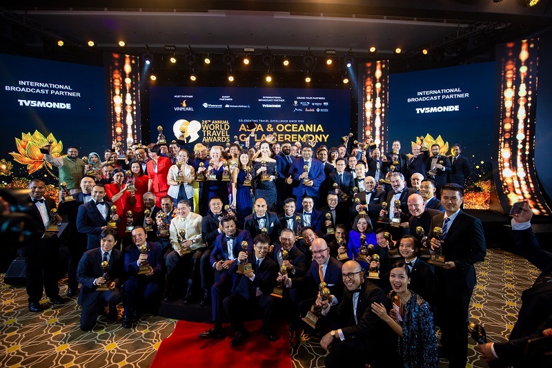 trung tam hoi nghi anh 4