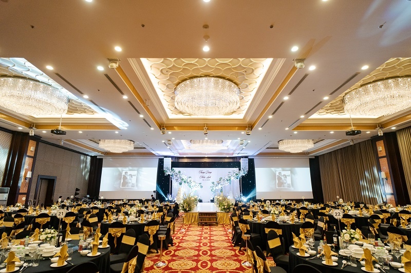 trung tam hoi nghi anh 8