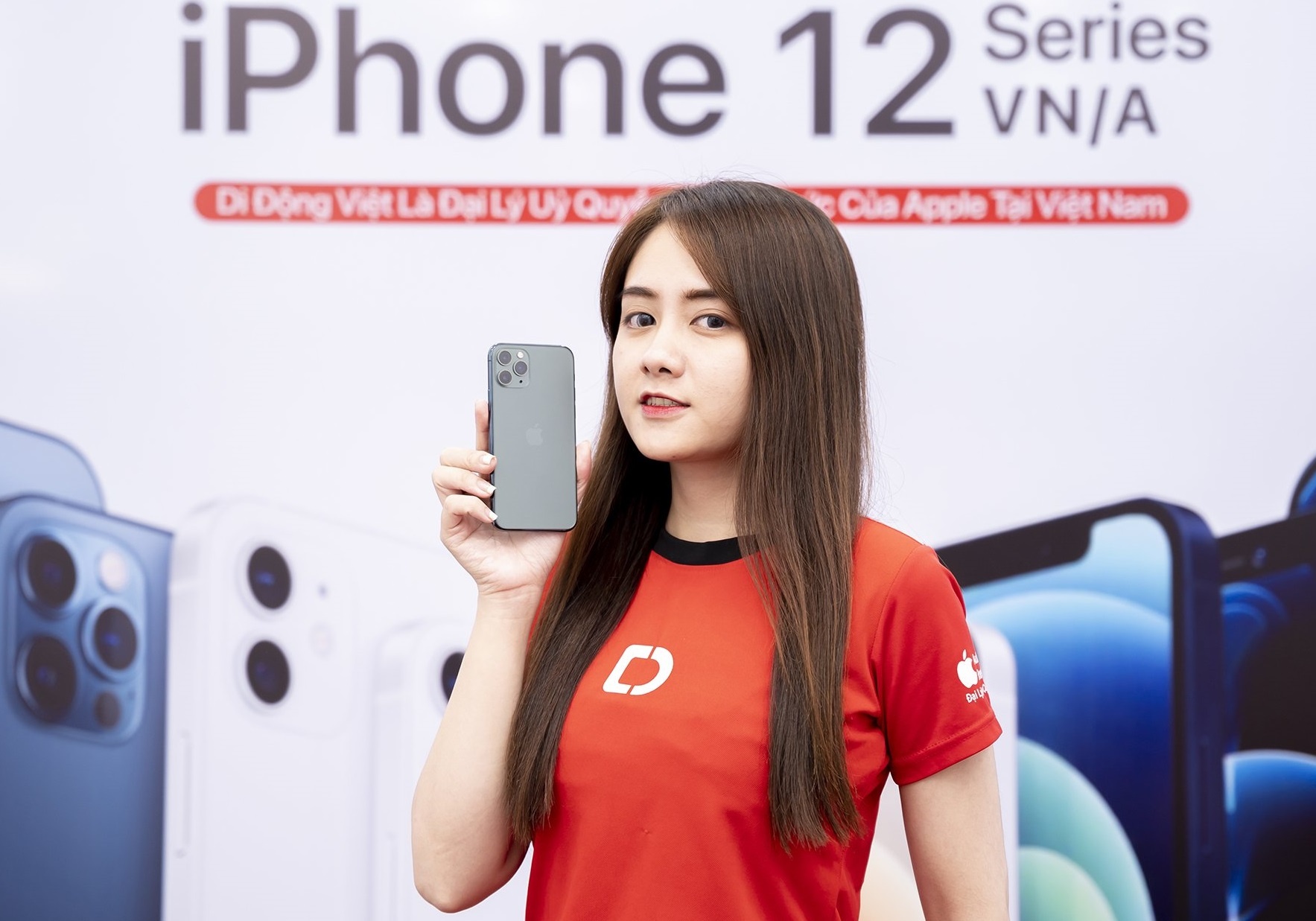 iPhone 12 Pro Max giam den 6 trieu dong tai Di Dong Viet dip Noel hinh anh