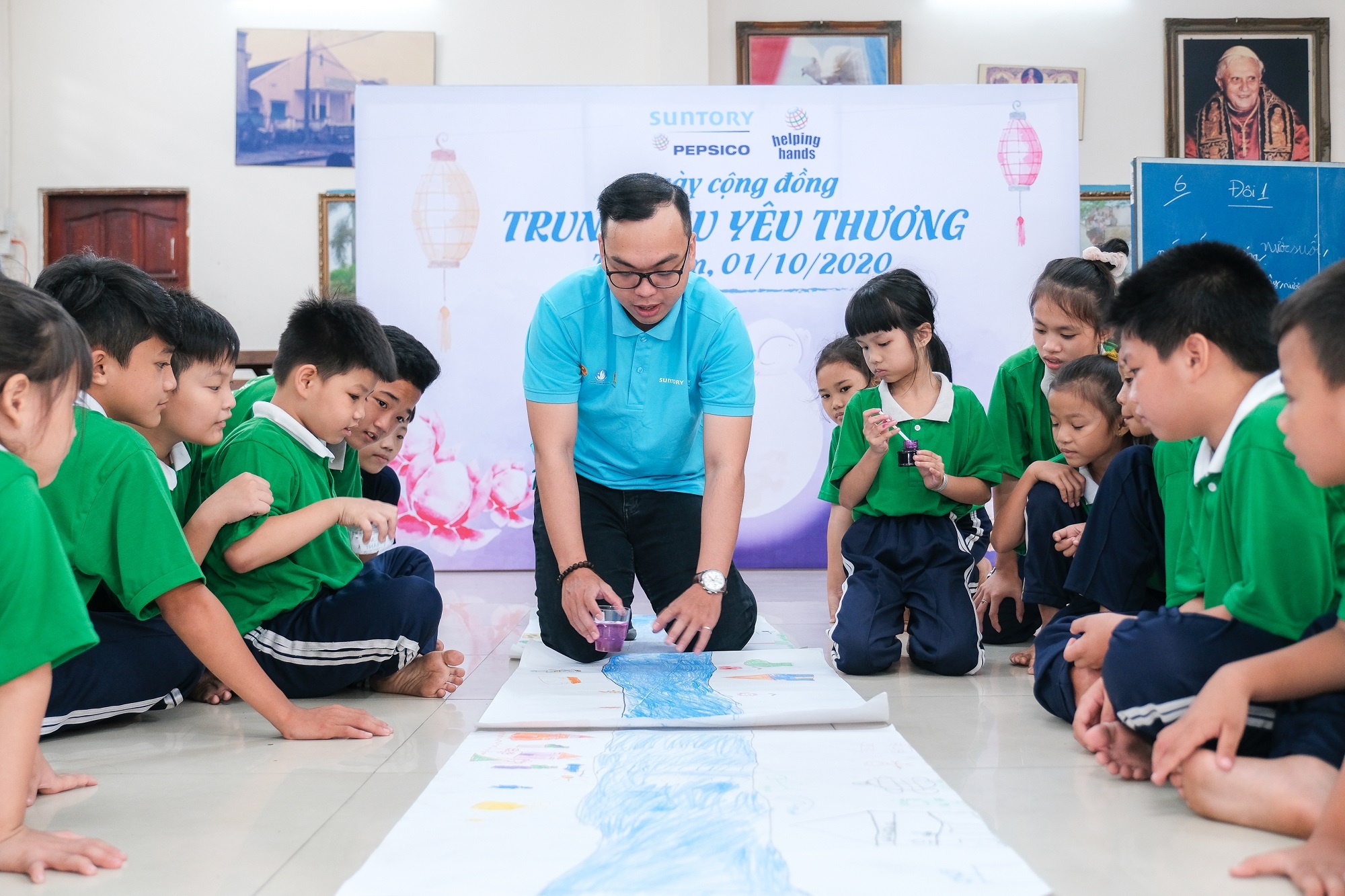 Hanh trinh day tre Viet yeu va bao ve nguon nuoc sach hinh anh