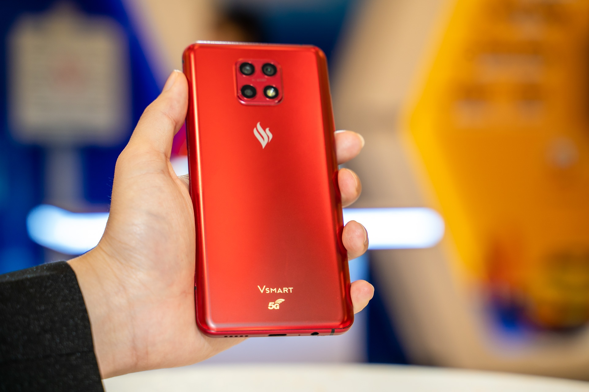 Nguoi dung hao hung trai nghiem Vsmart 5G hinh anh