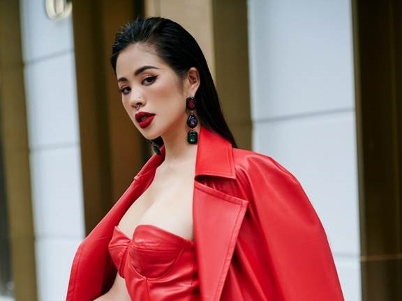 Luu y chon trang phuc cho mua le hoi hinh anh