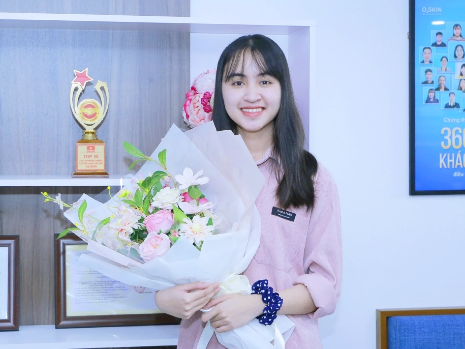 Video - Nu sinh TP.HCM tu tin voi ngoai hinh nho tri mun hieu qua hinh anh