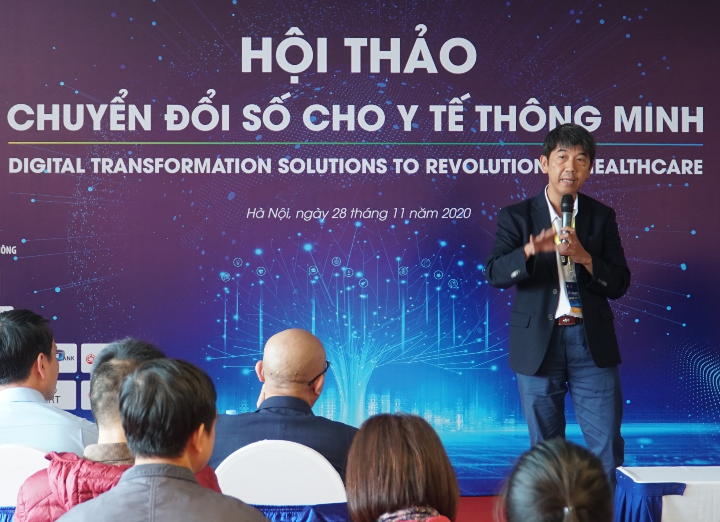 Giai bai toan chuyen doi so linh vuc y te tai Viet Nam hinh anh