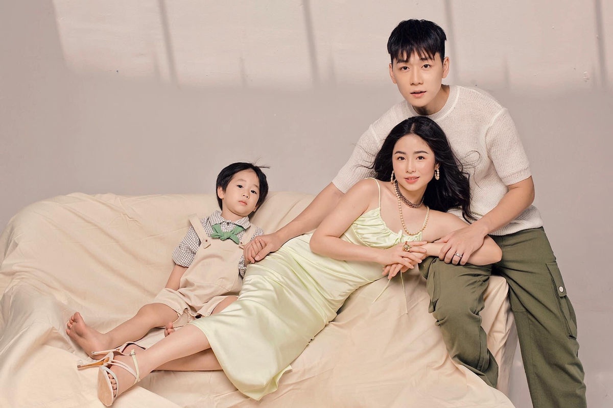 Ba Duy tang qua gi cho Nam Thuong dip Giang sinh? hinh anh