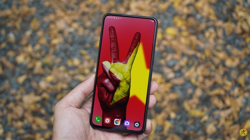 Dau an thuong hieu Viet tren thi truong smartphone hinh anh