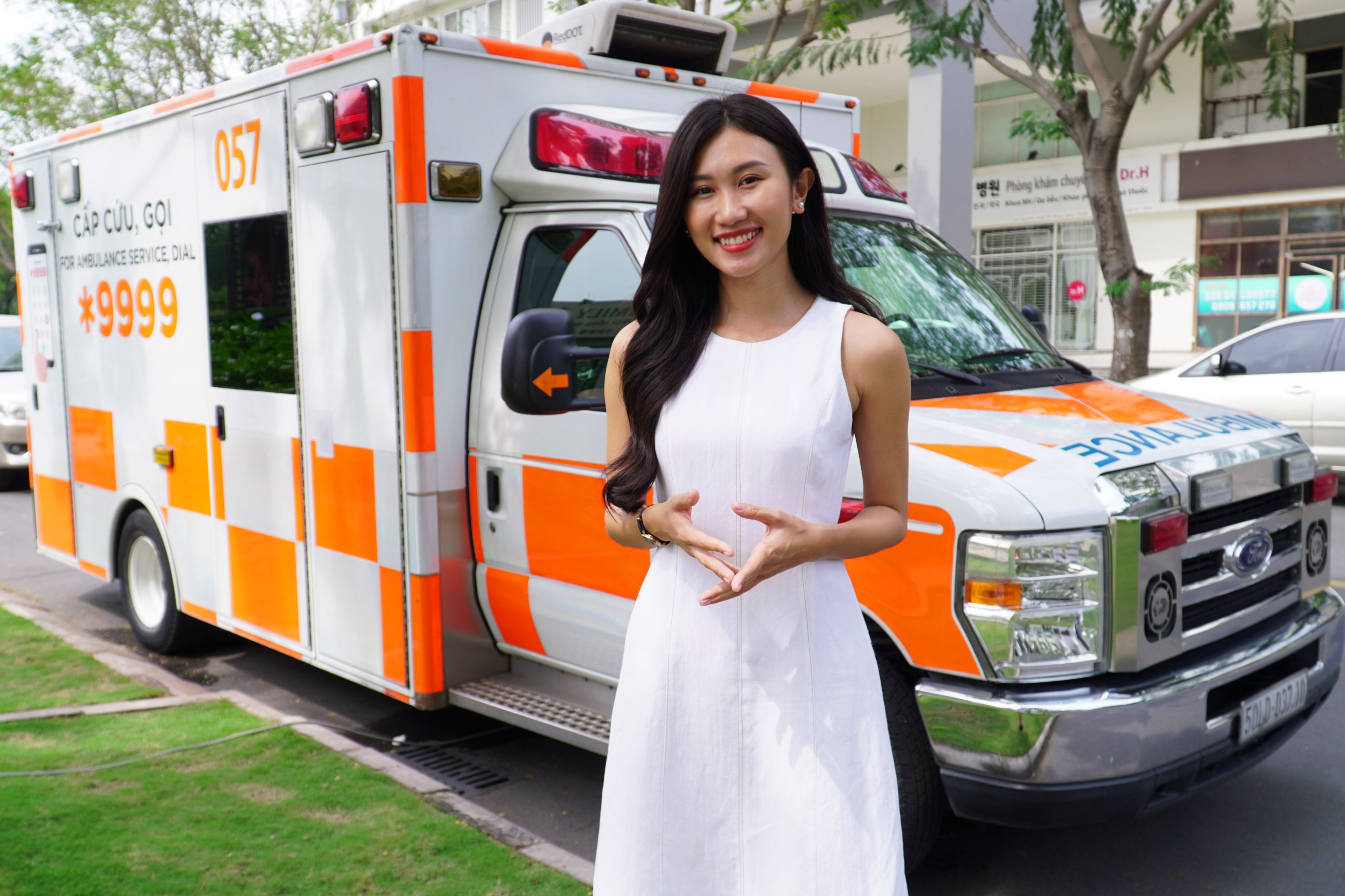 Co gi ben trong chiec xe hoi suc cap cuu di dong tai Viet Nam? hinh anh