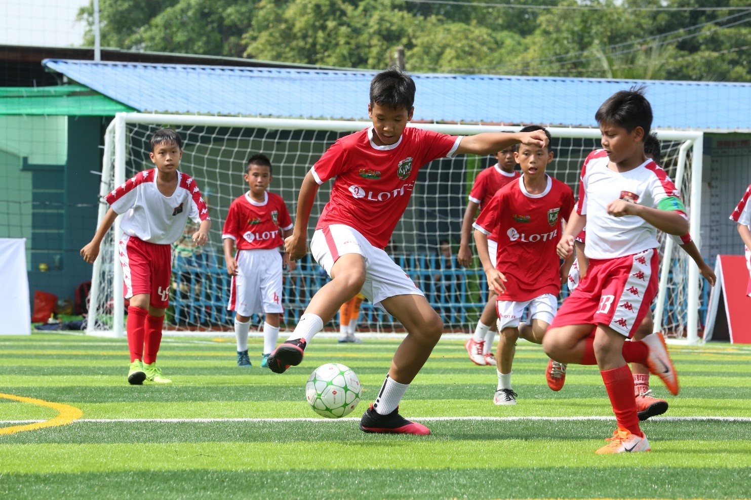 Cau thu nhi 2020 anh 1