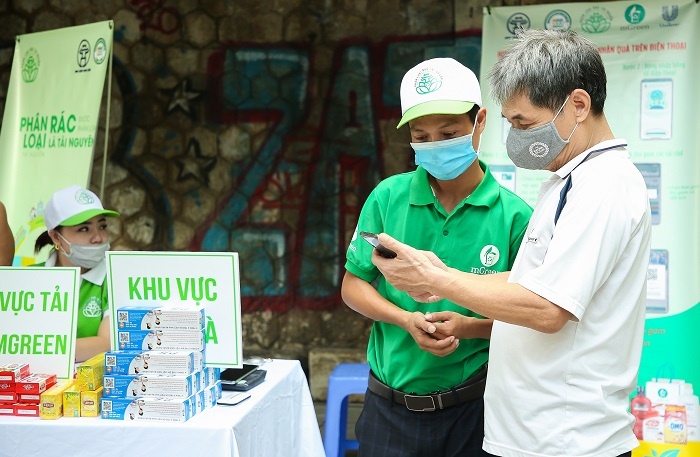 Nguoi Ha Noi chung tay mang lai cuoc doi moi cho nhua hinh anh