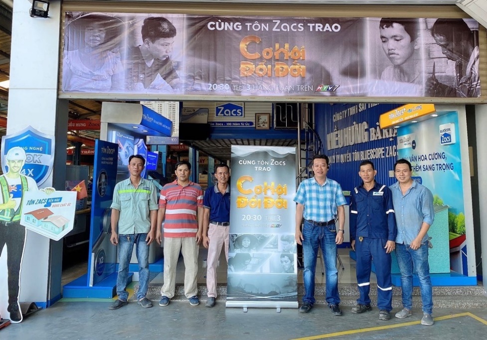 Tôn Zacs  ảnh 2 Ton Zacs anh 2