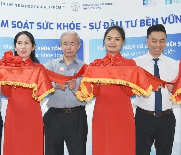 Benh vien DH Y Duoc khai truong phong kham tu van di truyen hinh anh