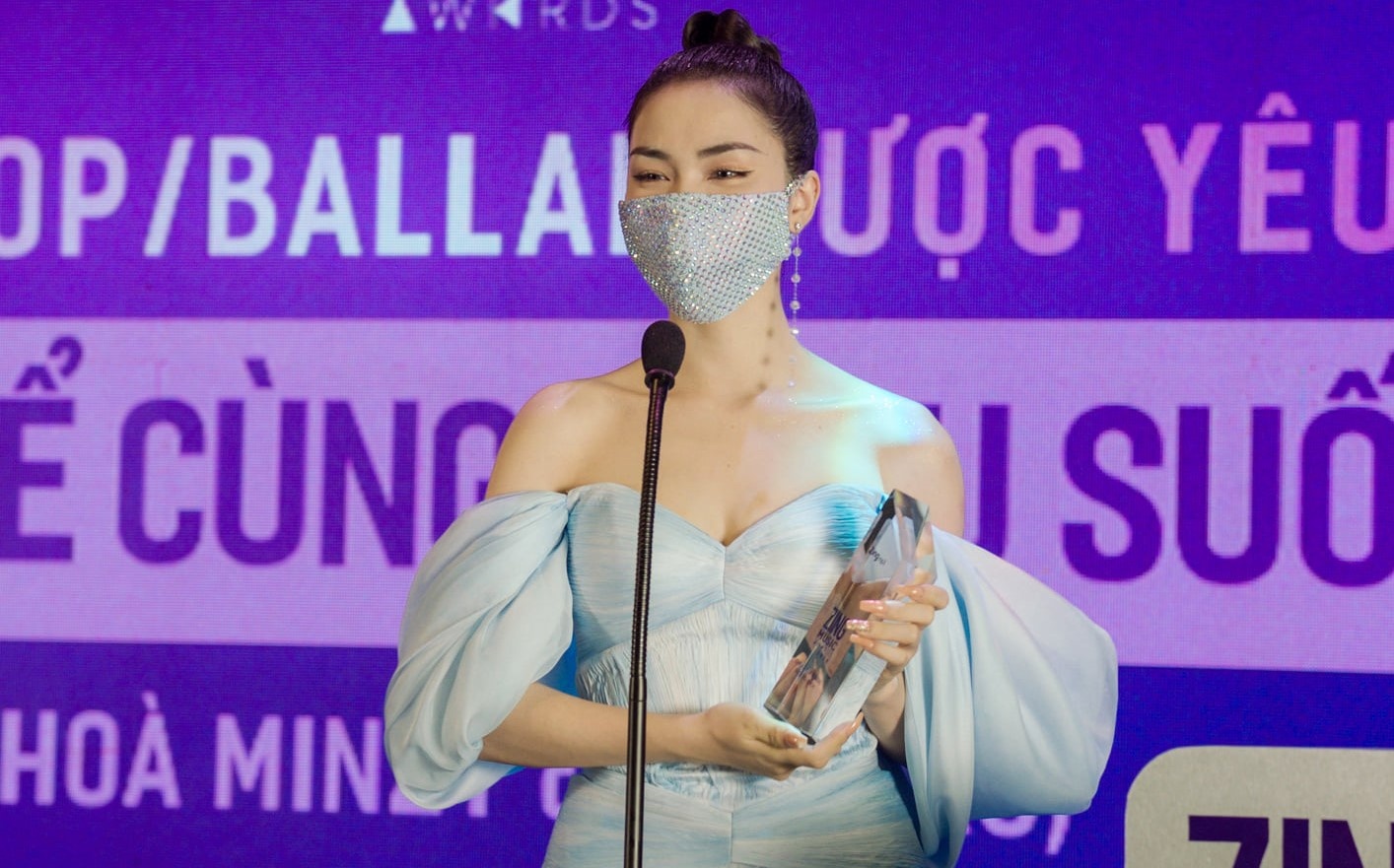 Hoa Minzy nhan giai Ca khuc Pop/Ballad duoc yeu thich nhat hinh anh