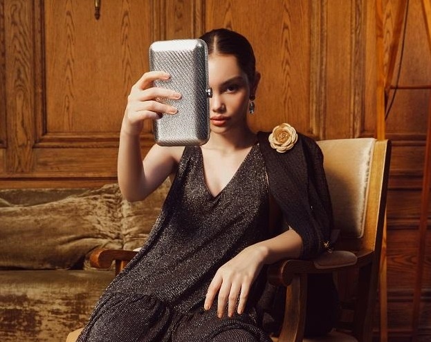 Vascara tung BST 'nhung doa hoa no ro' Bloomingdales hinh anh