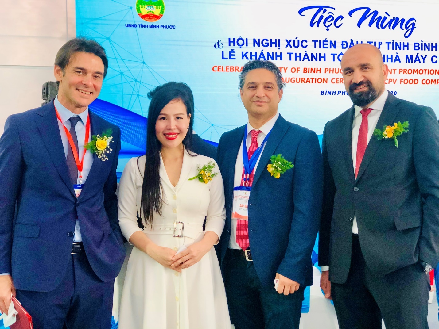 CTCP Gang tay MVS anh 1