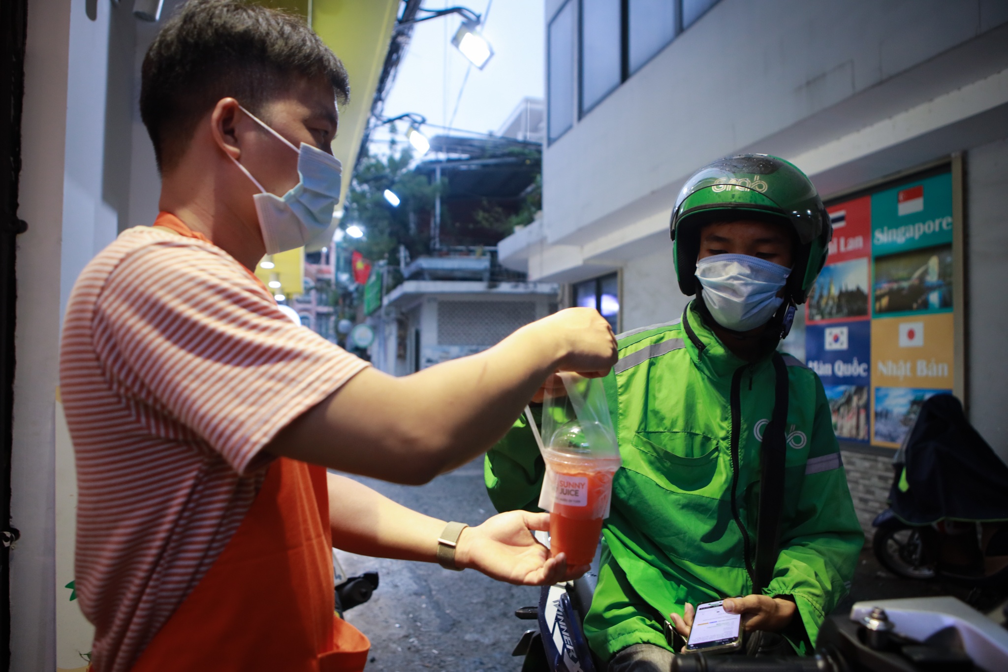 Chu shop online can duoc ho tro gi tu dich vu giao hang? hinh anh