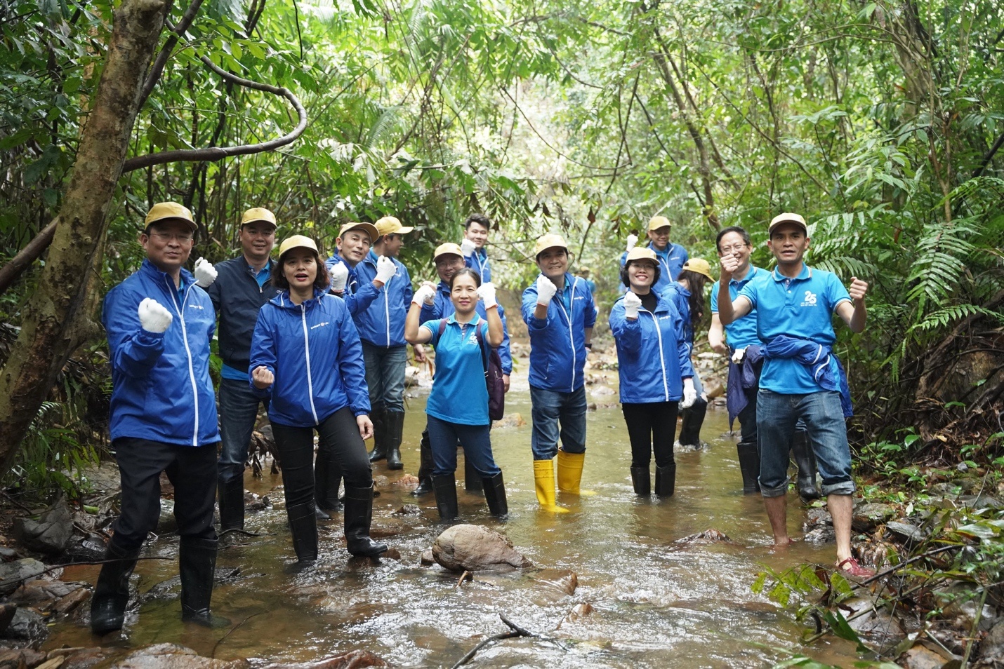 Bao Viet Nhan tho anh 4