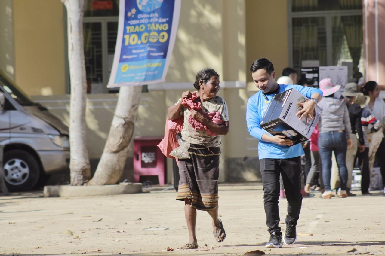 The Gioi Di Dong,  Dien May Xanh anh 7