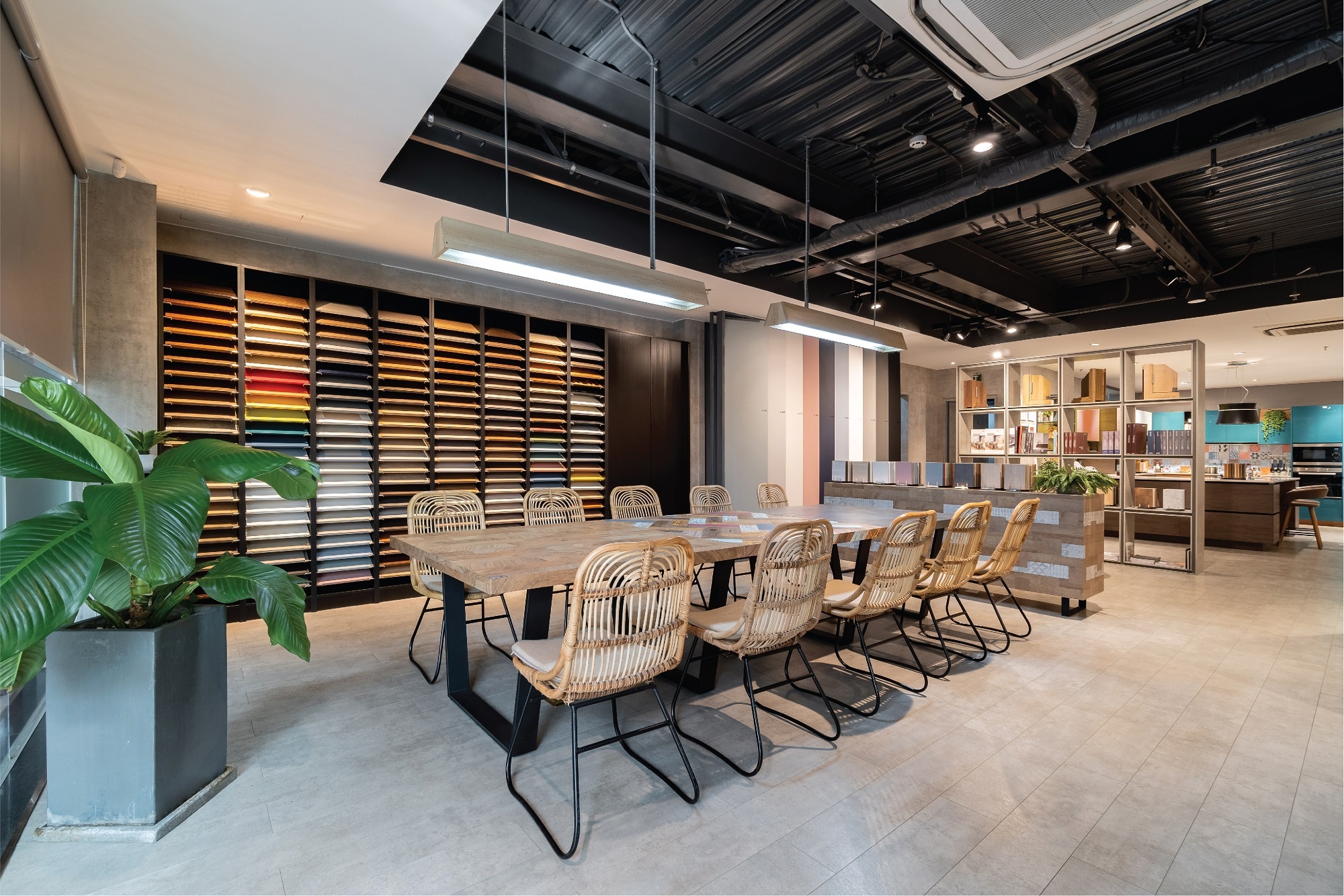 Go An Cuong khang dinh vi the trong nganh vat lieu noi that hinh anh