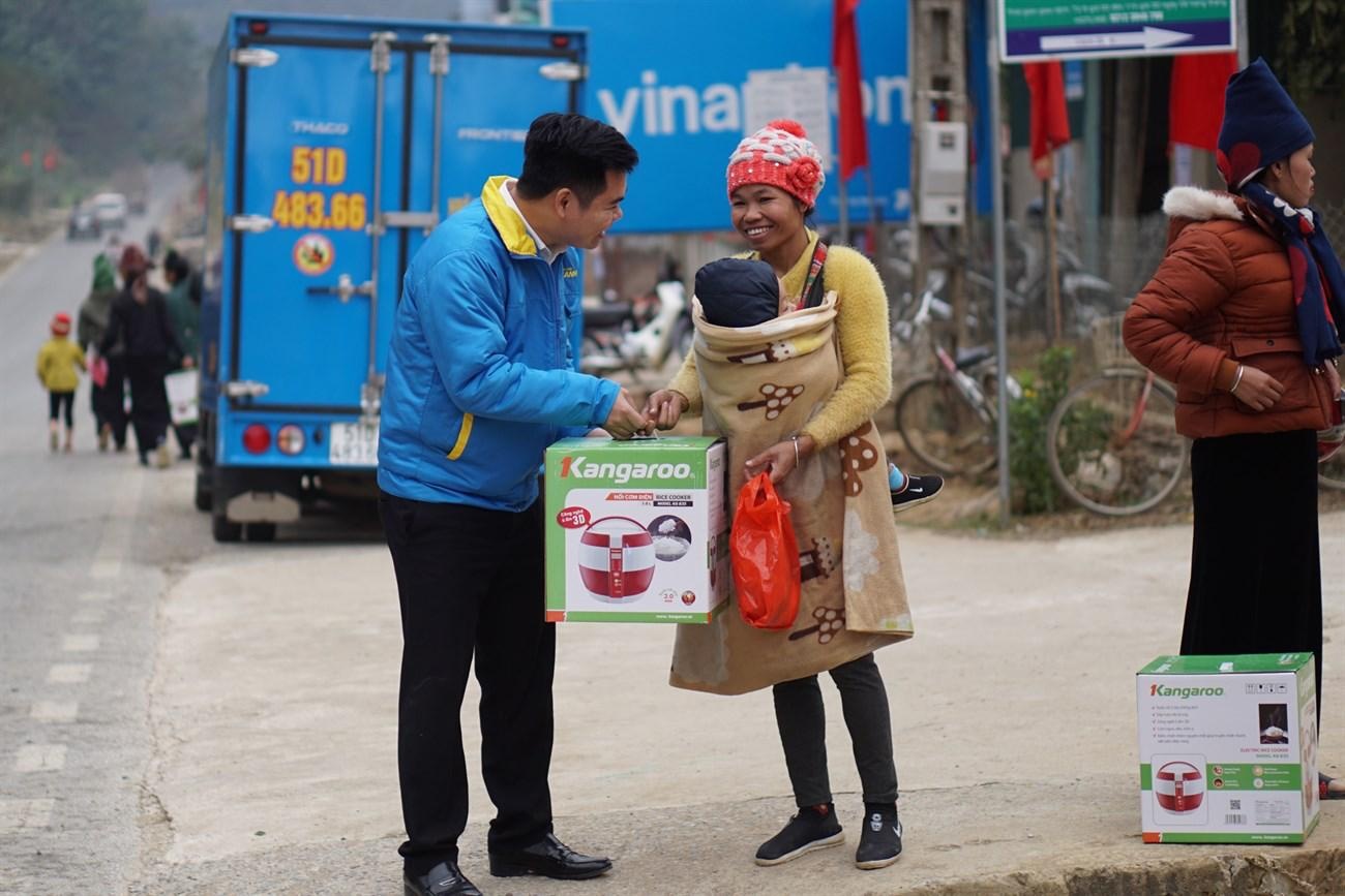 The Gioi Di Dong,  Dien May Xanh anh 11