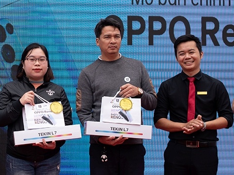 FPT Shop lap ky luc moi ve luong dat truoc Oppo Reno5 hinh anh